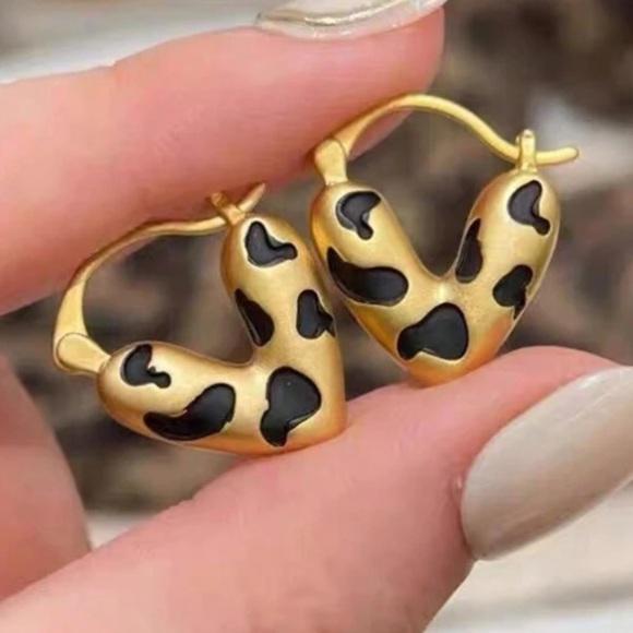 Anthropologie Gold Black cow Heart Earrings - Picture 1 of 4